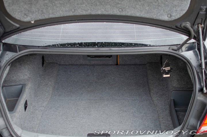 BMW 3 Coupé 330xi A/T, 200kW, 2007