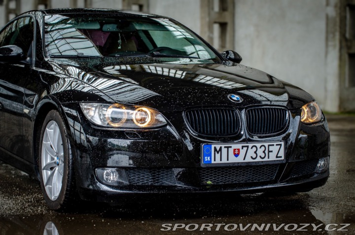 BMW 3 Coupé 330xi A/T, 200kW, 2007