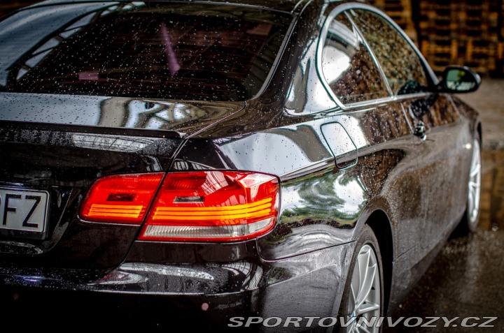 BMW 3 Coupé 330xi A/T, 200kW, 2007