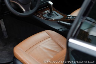 BMW 3 Coupé 330xi A/T, 200kW, 2007