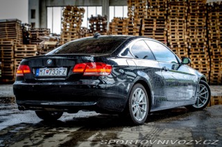 BMW 3 Coupé 330xi A/T, 200kW, 2007