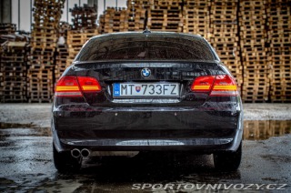 BMW 3 Coupé 330xi A/T, 200kW, 2007