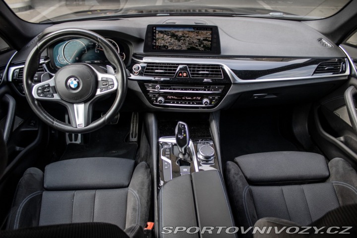 BMW 5 540i xDrive A/T 2018