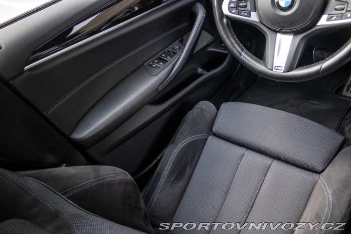 BMW 5 540i xDrive A/T 2018