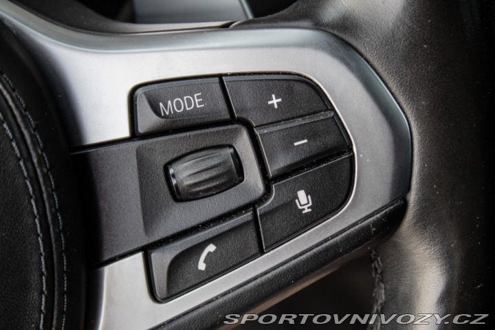 BMW 5 540i xDrive A/T 2018