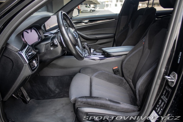 BMW 5 540i xDrive A/T 2018