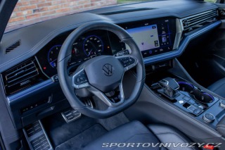 Volkswagen Ostatní modely Touareg 3.0 TDI V6 R-Line BLACK 2024