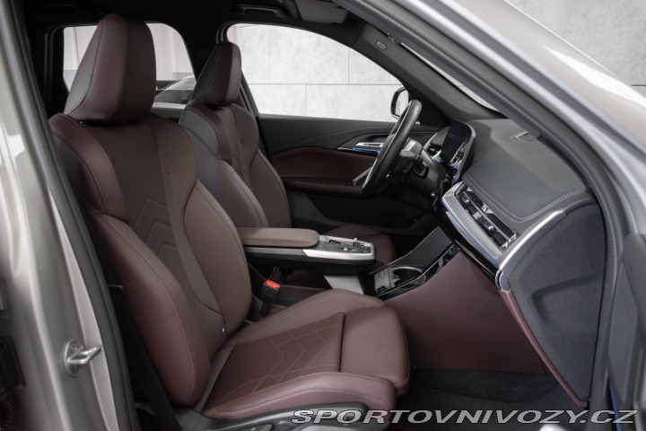 BMW iX1 xDrive30 REZERVACE 2024
