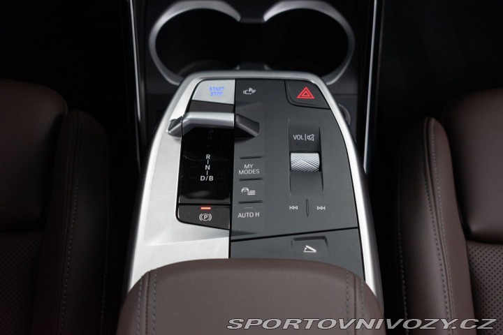 BMW iX1 xDrive30 REZERVACE 2024