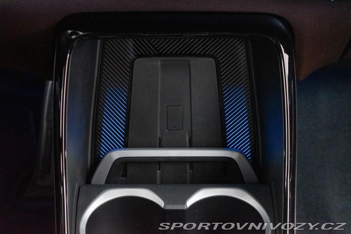 BMW iX1 xDrive30 REZERVACE 2024
