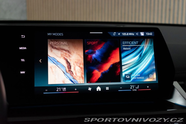 BMW iX1 xDrive30 REZERVACE 2024