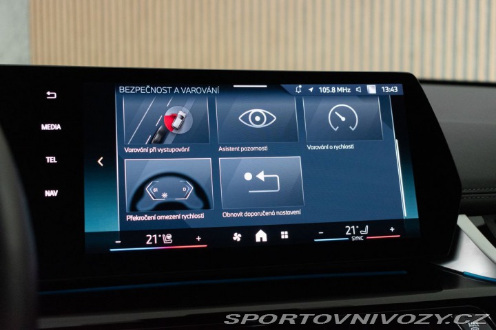 BMW iX1 xDrive30 REZERVACE 2024