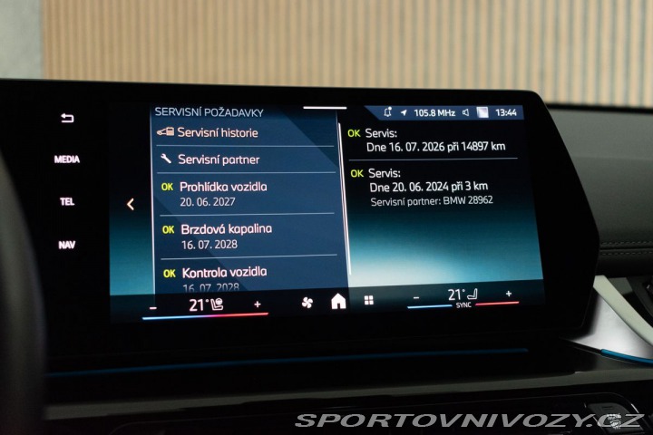 BMW iX1 xDrive30 REZERVACE 2024