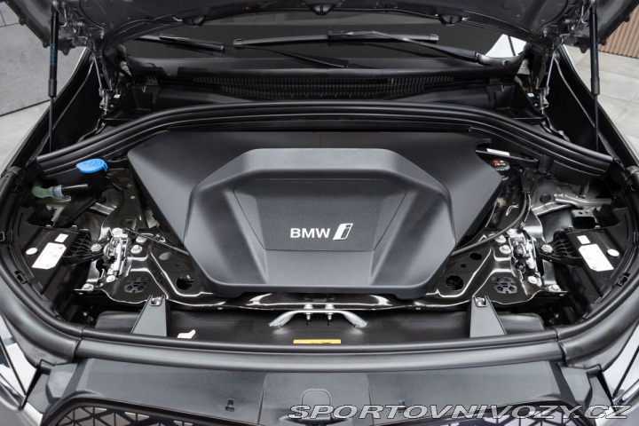 BMW iX1 xDrive30 REZERVACE 2024
