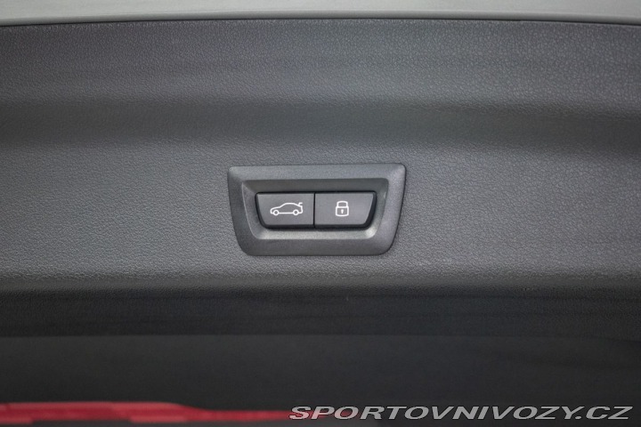 BMW iX1 xDrive30 REZERVACE 2024