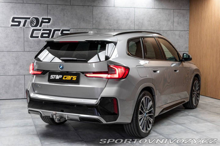 BMW iX1 xDrive30 REZERVACE 2024
