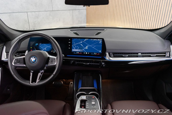BMW iX1 xDrive30 REZERVACE 2024