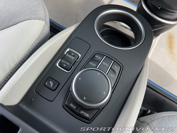 BMW i3 i3 94 Ah (33 kWh) 125kw 2016
