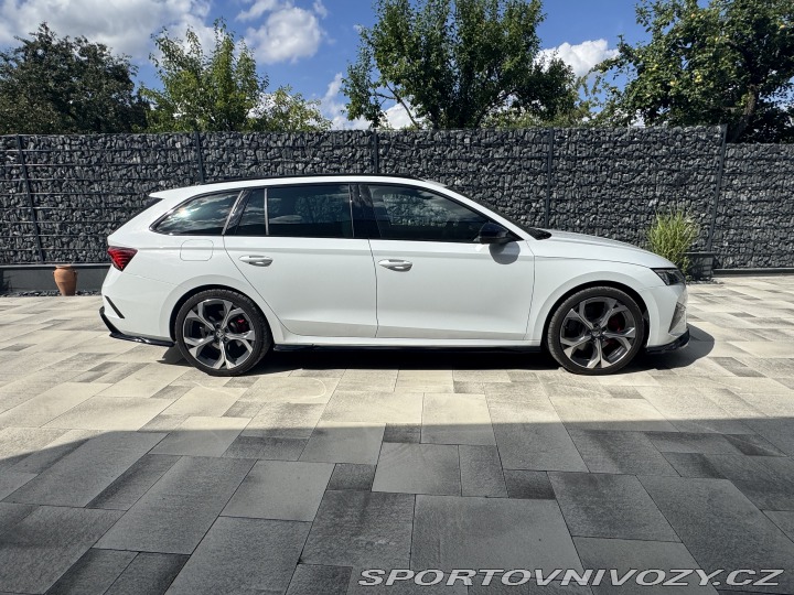 Škoda Octavia RS 2025