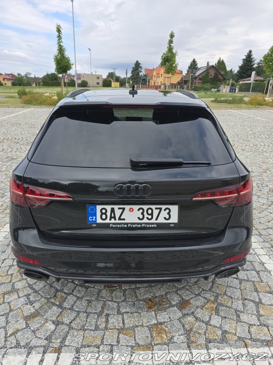 Audi RS4 2021