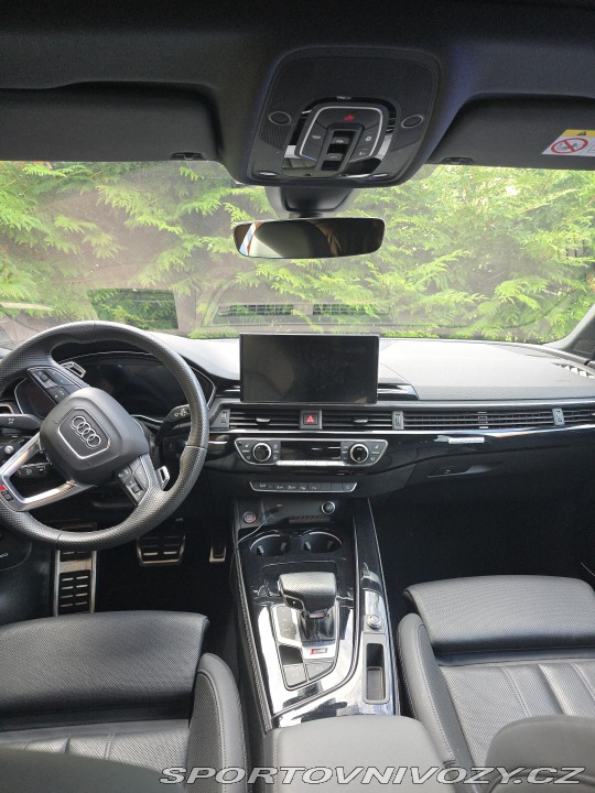 Audi RS4 2021