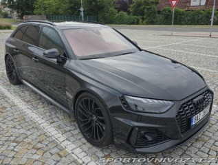 Audi RS4 2021