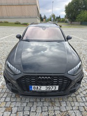 Audi RS4 2021