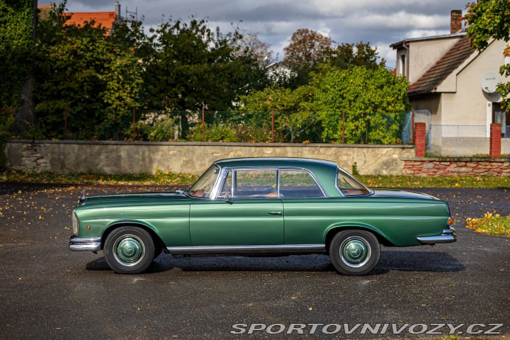 Mercedes-Benz E Benz w111 250 SE 1967