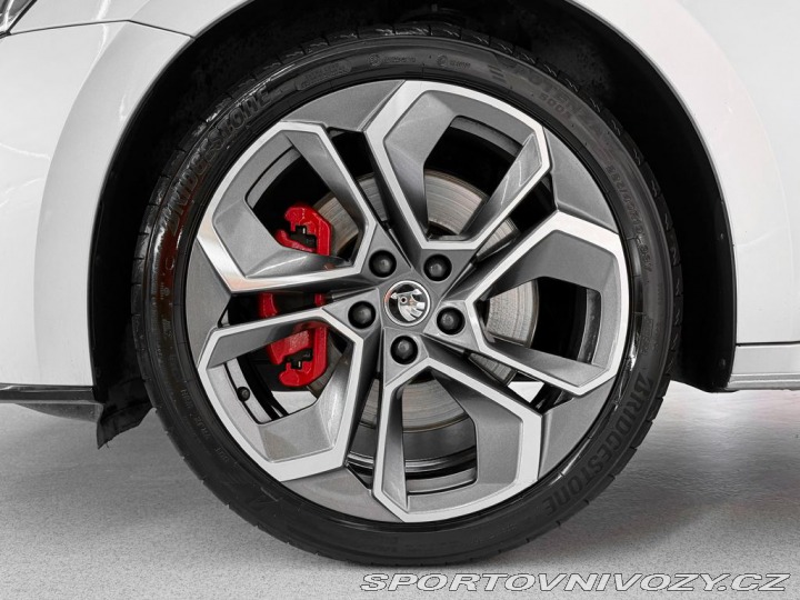 Škoda Octavia RS 2.0 TSI 180KW DSG RS, HUD 2023