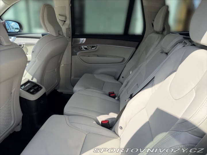 Volvo Ostatní modely XC90 2,0 XC90T8 Ultra Bright 7 2026