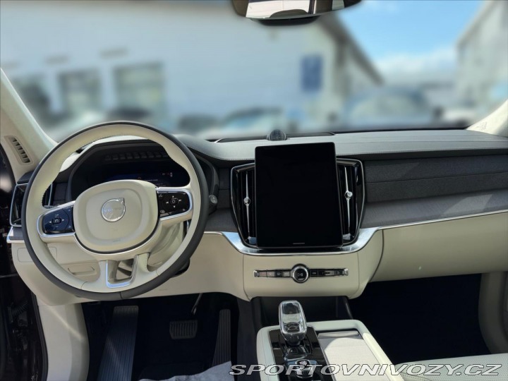 Volvo Ostatní modely XC90 2,0 XC90T8 Ultra Bright 7 2026
