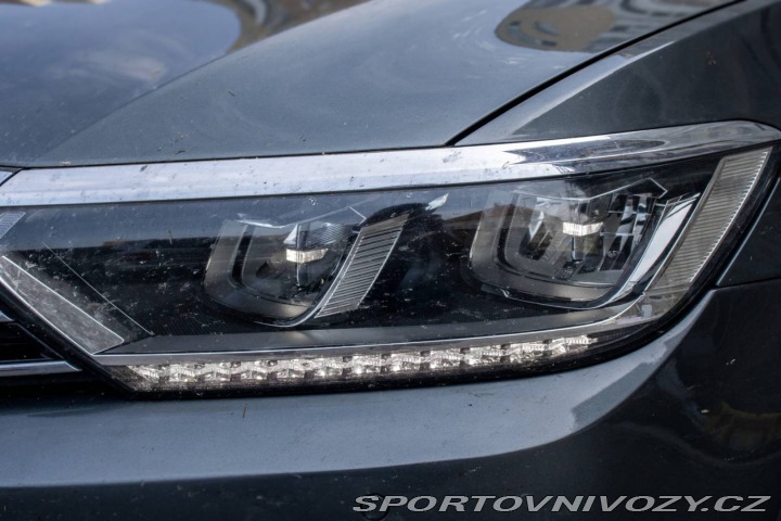 Volkswagen Ostatní modely Passat Highline 176kW / AJ NA S 2015