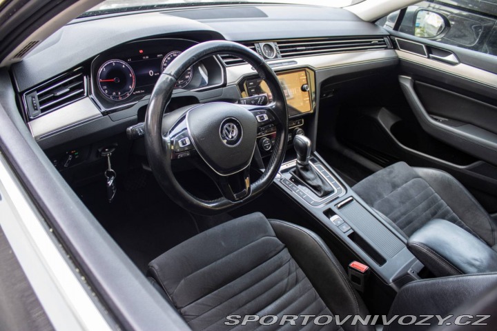 Volkswagen Ostatní modely Passat Highline 176kW / AJ NA S 2015