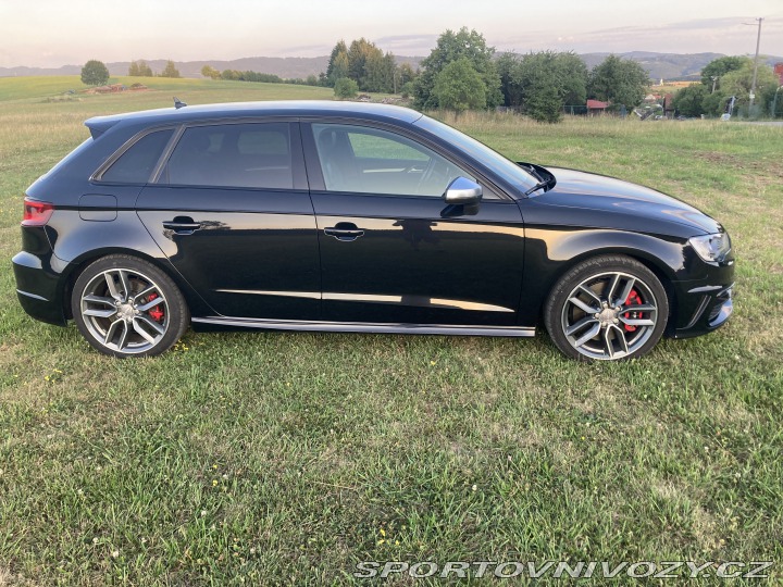 Audi S3 Sportback 2.0 TFSI manuál 2014