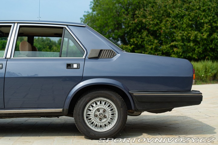 Alfa Romeo Ostatní modely ALFA 6 2.5 1979