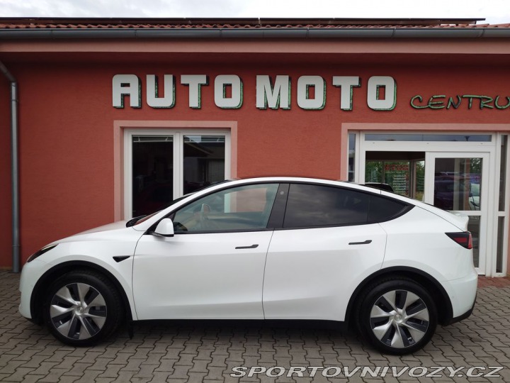 Tesla Model Y Long Range Dual Motor 378 2022