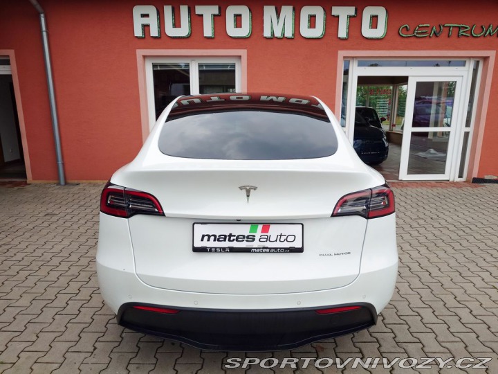 Tesla Model Y Long Range Dual Motor 378 2022