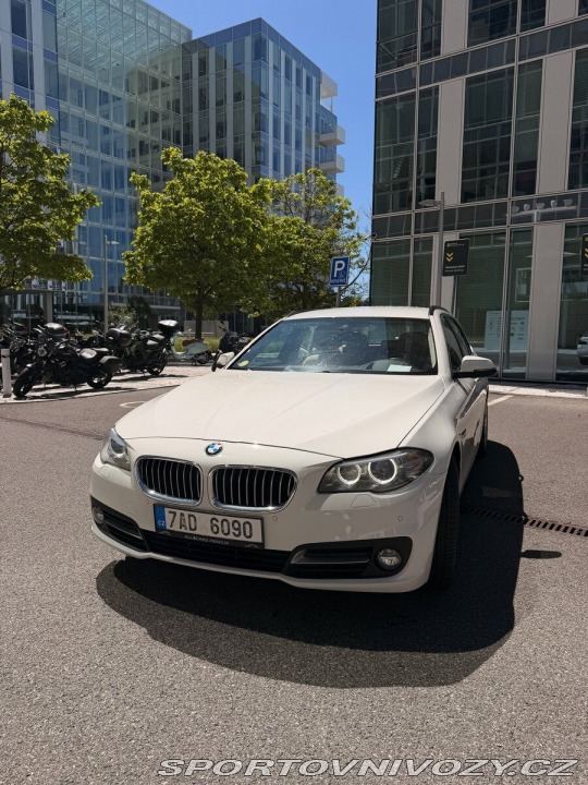 BMW 5 3,0 D • Head-Up Display 2015
