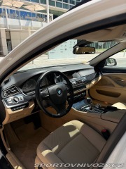 BMW 5 3,0 D • Head-Up Display 2015