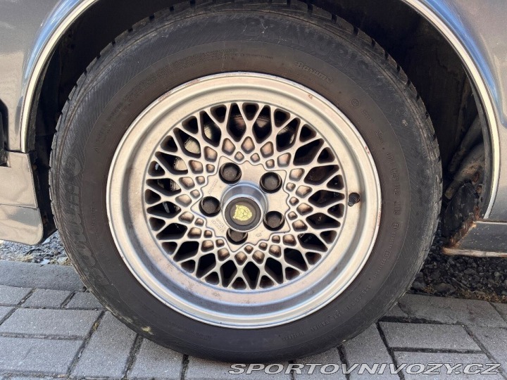 Jaguar XJ 40, 1987 1987