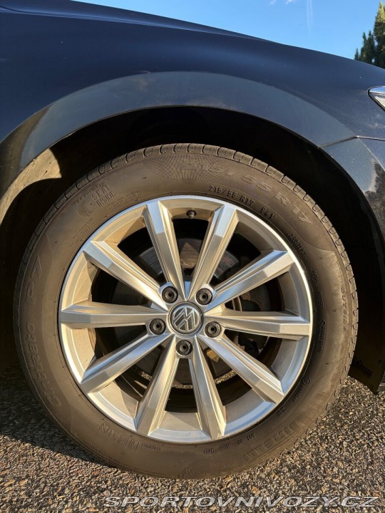 Volkswagen Ostatní modely Passat 2,0 TDI Highline/LEDER/ 2018