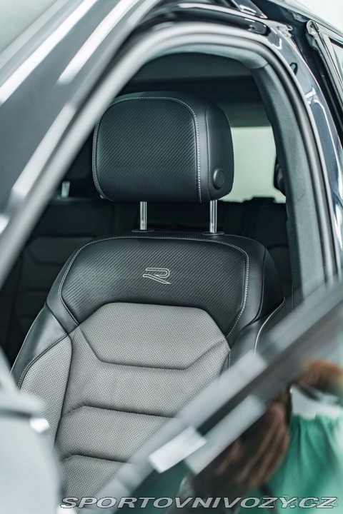 Volkswagen Ostatní modely Touareg 3,0 TDi R Line BLACK ST 2022