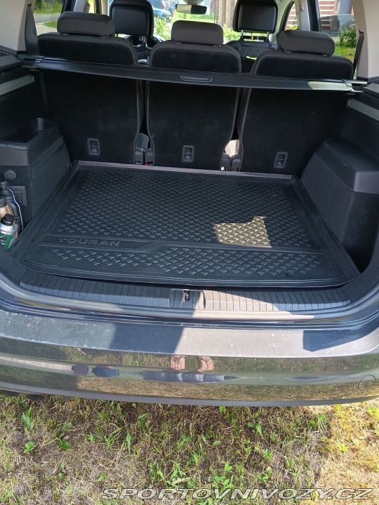 Volkswagen Ostatní modely Touran 2,0   TDI 110kw Highline 2019