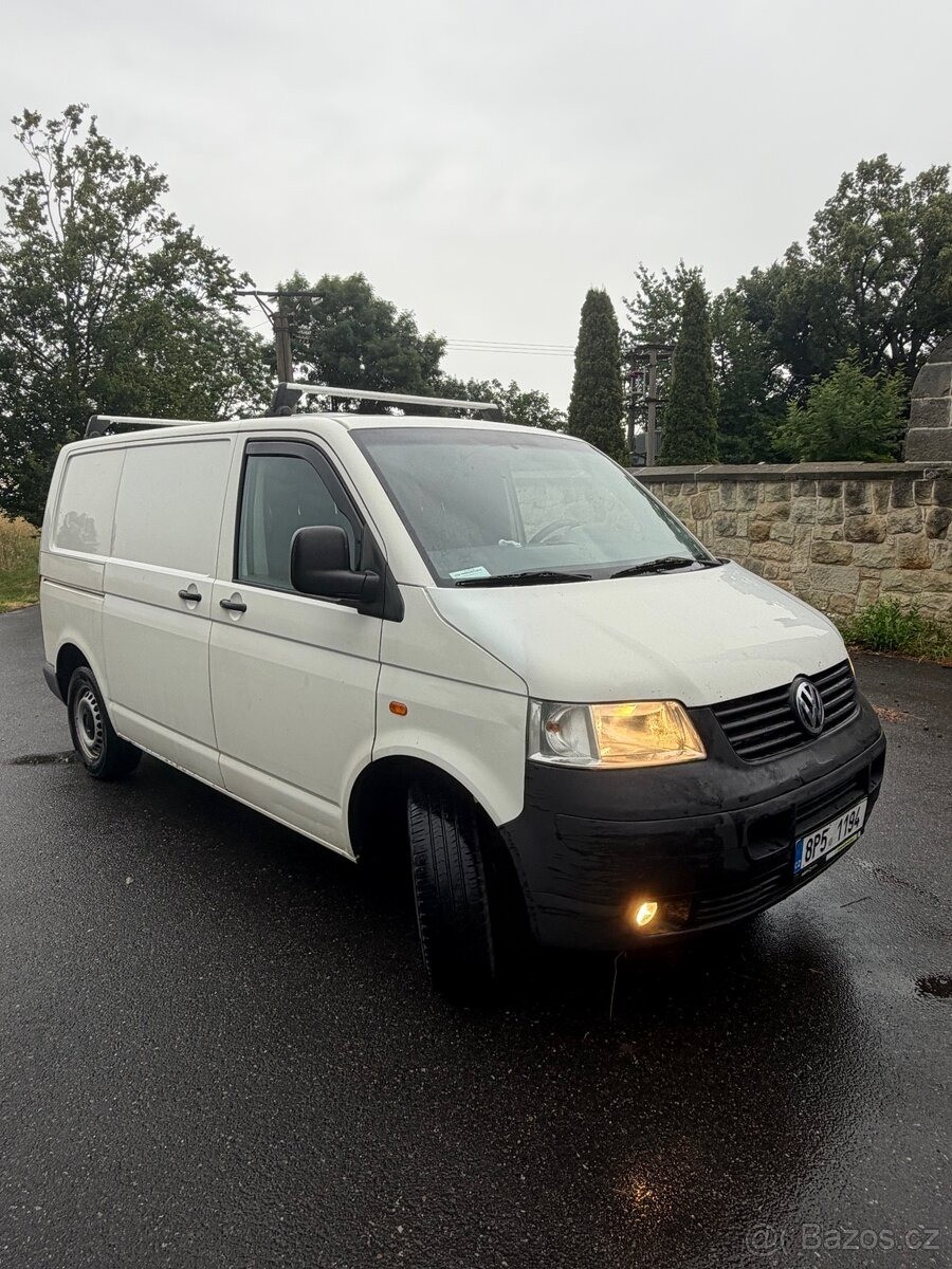 Volkswagen  Transporter 2,5   TDI 96kw BNZ