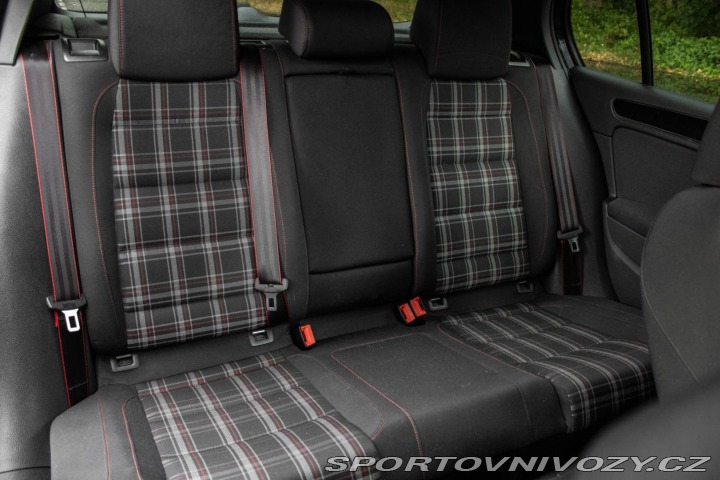 Volkswagen Golf GTI Edition 35 173kW / A 2011