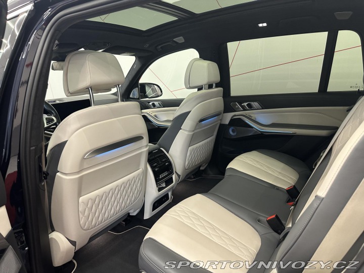 BMW X7 M60i Imdividual*CZ*DPH*Zá 2023