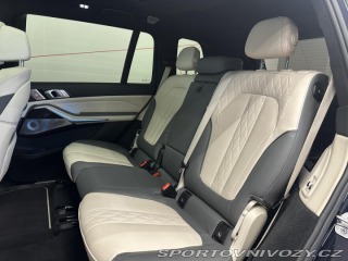 BMW X7 M60i INDIVID*CZ*DPH*TOP V 2023