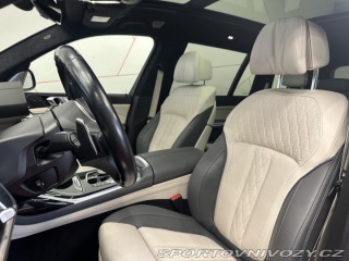 BMW X7 M60i INDIVID*CZ*DPH*TOP V 2023