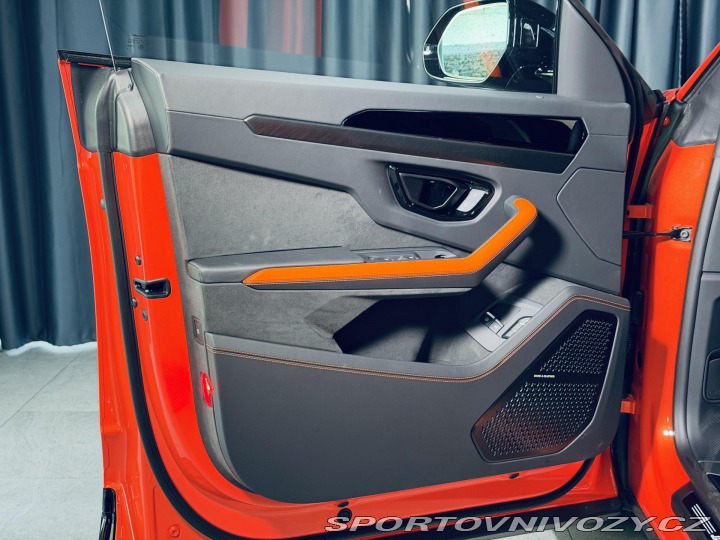 Lamborghini Urus SE*NOVÉ*ARANCIO XANTO* 2026
