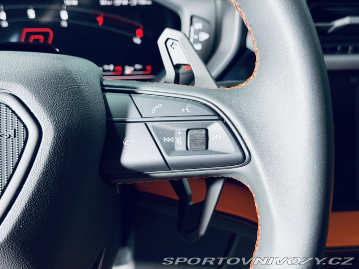 Lamborghini Urus SE*NOVÉ*ARANCIO XANTO* 2026